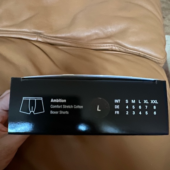 Hugo boss trunks large - Picture 2 of 2